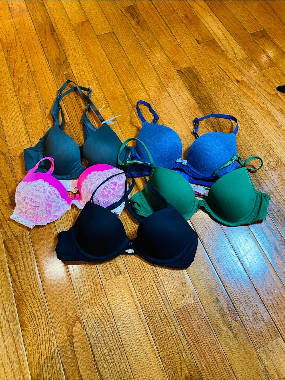 5-Bra Bundle! - Picture 2 of 16